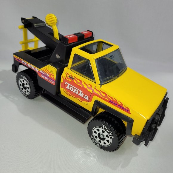 Tonka Road Rescue Vintage 1999 Tow Truck 13" Metal & Plastic Chevy Pickup Toy - Picture 1 of 1